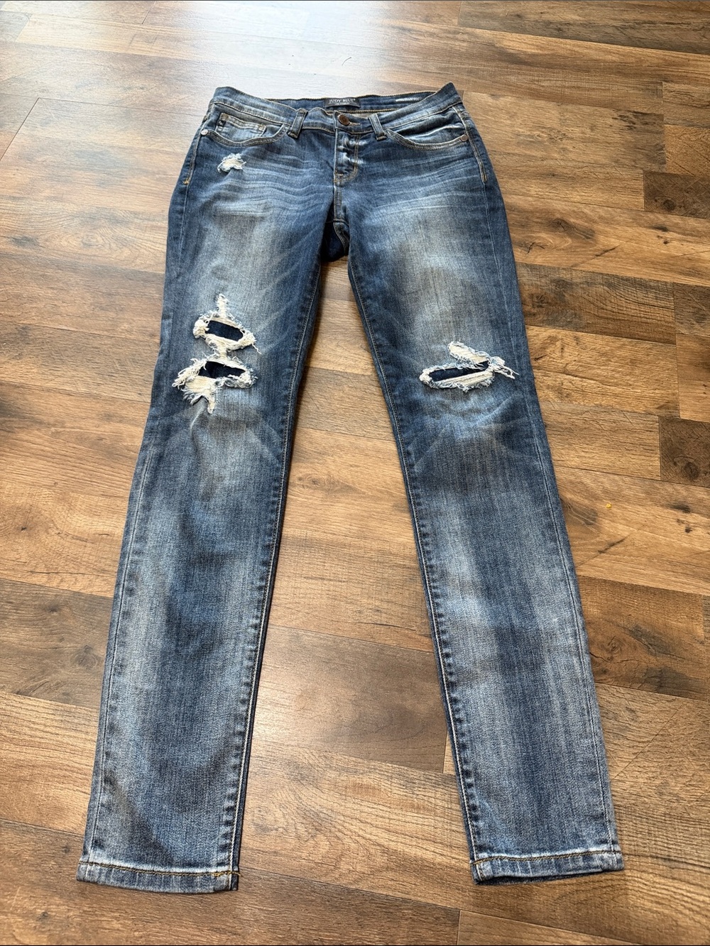 Judy Blue distressed skinny fit jeans size 7/28